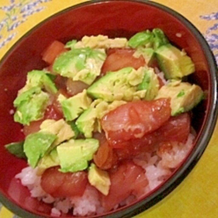 安上がりトンボマグロとアボカドの美容丼